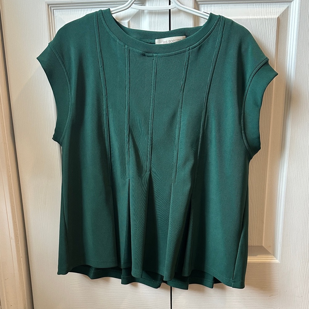 Lizard Thicket Green Top